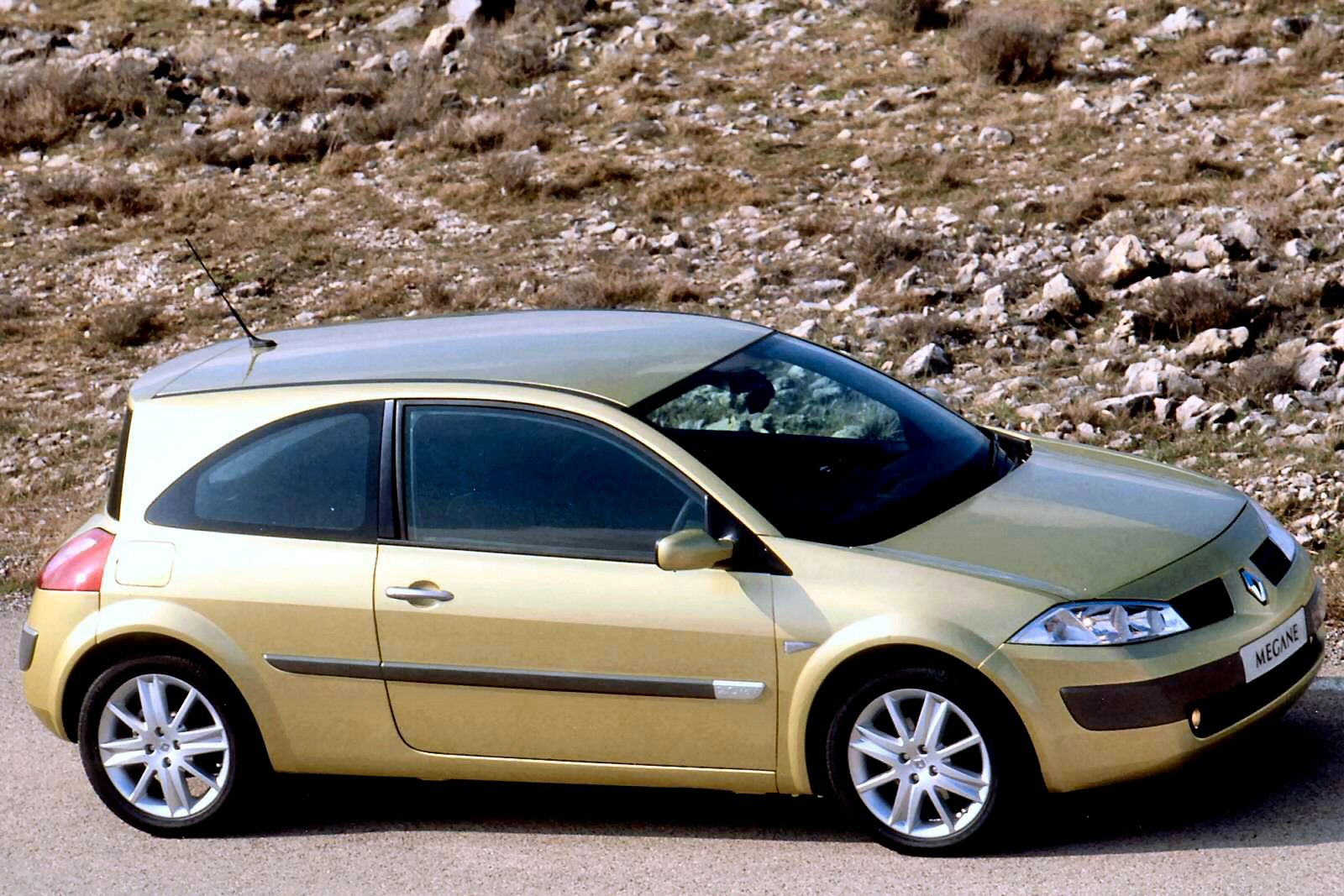 2002 megane. Рено Меган 2 2002. Renault Megan 2. Renault Megane II 2002. Рено Меган 2 2004.